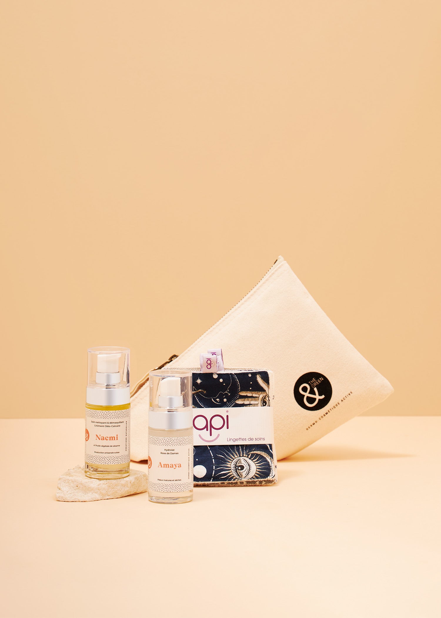 Pochette: La délicatesse - Nettoyant, eau floral et lingettes démaquillantes